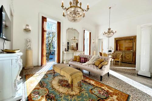 Vanchiglia Apartamento | Mole Antonelliana Luxury Boutique Home GrandMaison