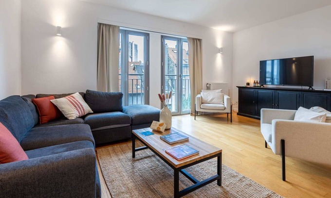 Ixelles Apartamento | Moliere IV - Tres Habitaciones Piso, Capacidad 8