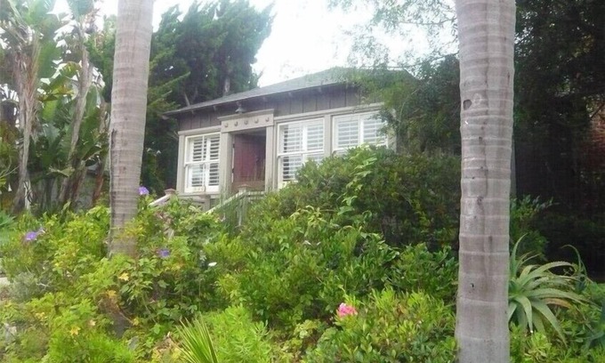 Laguna Beach Cabaña | Molly's Beach Cottage- Perfect Getaway, Upgraded Beach Cottage