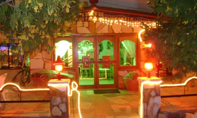 Al Arz Hotel | Mon Refuge Auberge