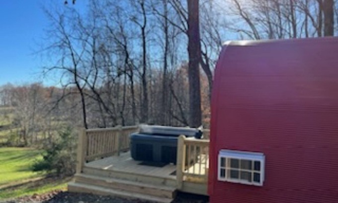 Stanardsville Cabina | Monarch Meadows Cabin Pod