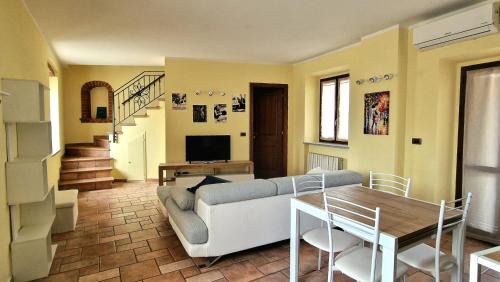Calliano Casa | Monferrato Street House