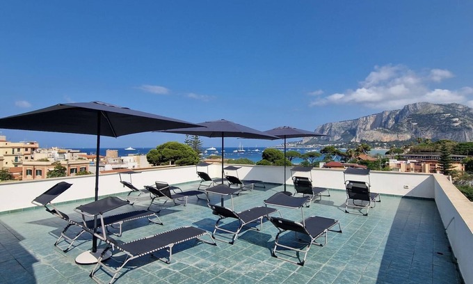 Mondello Cama Y Desayuno | Mongibello rooftop