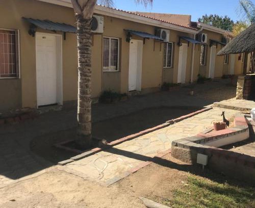 Windhoek West Casa | MONGILO GUESTHOUSE