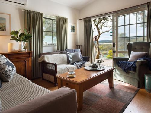 Hepburn Springs Casa | Monigatti Cottage - enchanting cottage with garden