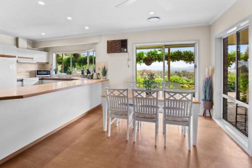 Mansfield Casa | Monkey Gully Retreat - Mansfield - Sleeps 9