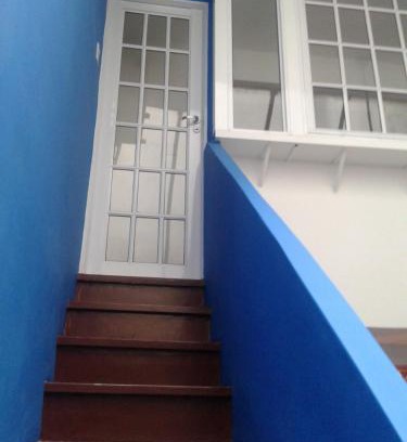 Abasto Casa | Monoambiente con baño privado y cocineta dentro de casa