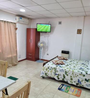 Gualeguaychu Apartamento | Monoambiente con TV y Heladera