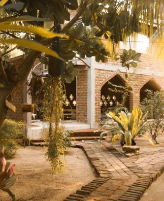Pottuvil Cama Y Desayuno | Monsoon Eco Resort - Whisky point Arugambay