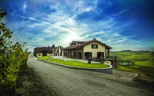 San Desiderio Casa | Montalbera Wine Suites