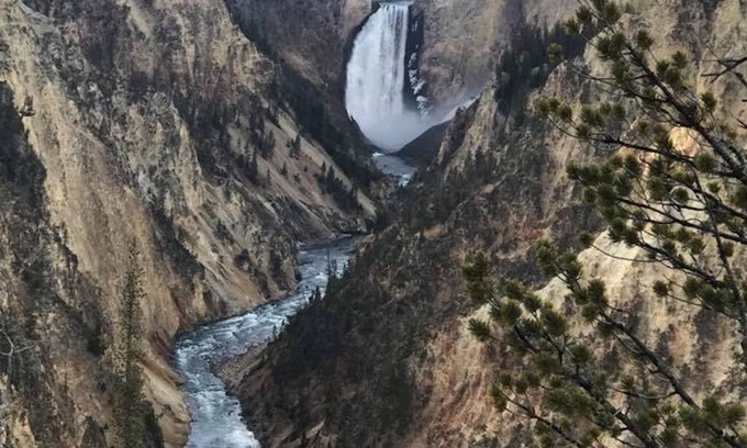 Livingston Casa | Cerca de Yellowstone Park, Chico! Acceso al río! Vistas épicas! Limpio y cómodo!