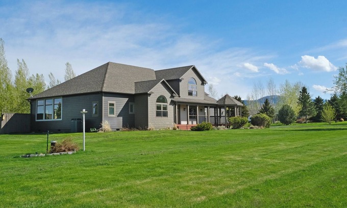 Bozeman Casa | Montana Vista Retreat with Stunning Bridger Mountain Views!