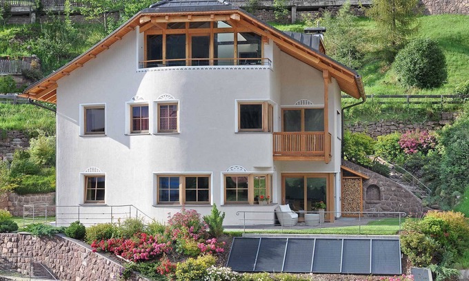 Ortisei Apartamento | Vida luminosa en una ubicación fantástica - Montaniola *** Apartment Resciesa