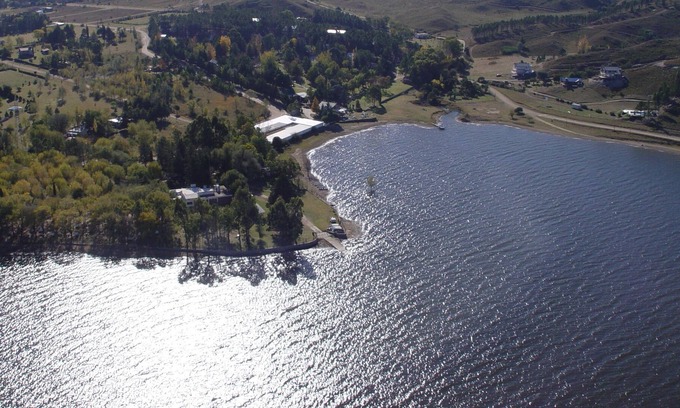 Alta Gracia Apartamento | Condominio Monte Molinos, 1 dormitorio con vista al lago y piscinas, T. Galeon