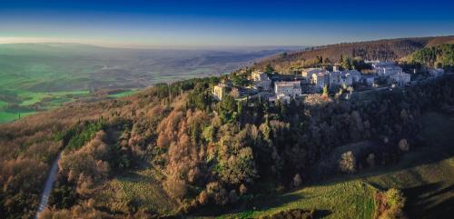 Castiglioncello del Trinoro Hotel | Monteverdi Tuscany