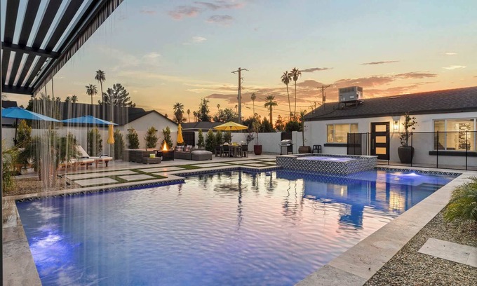 Arcadia Lite Casa | Montecito Luxe: 3-Villa Retreat w/ Pool Courtyard