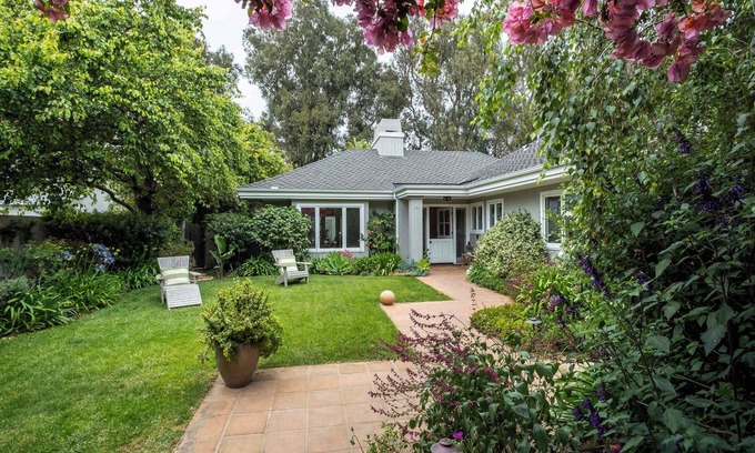 Montecito Casa | Montecito Retreat | Walk to Beach, Near Downtown