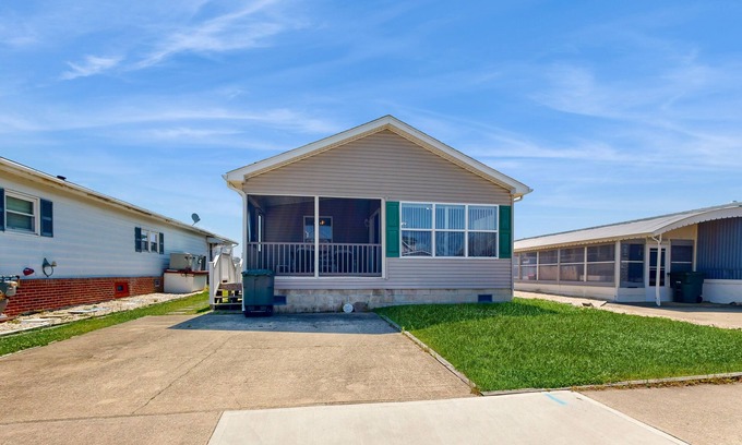 Montego Bay Casa | Montego Bay Retreat | Pools, Mini-Golf & Tennis | Near Beach & Northside Park