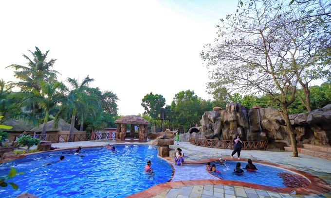 Khalapur Complejo | Monteria Village