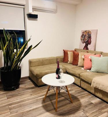 Santiago de Surco Apartamento | Monterrico Polo Aparts #3 - Dpto con AC a una cuadra Embajada de USA