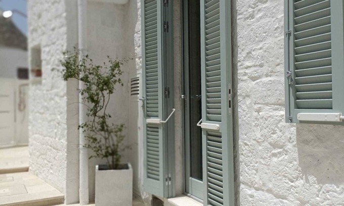 The Trulli of Alberobello Cama Y Desayuno | Montesanto 60 Suite & Relax Alberobello