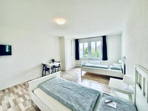 Lengnau Apartamento | Monteurzimmer - Worker's accommodation - ZIMMERzuVERMIETEN in Lengnau BE