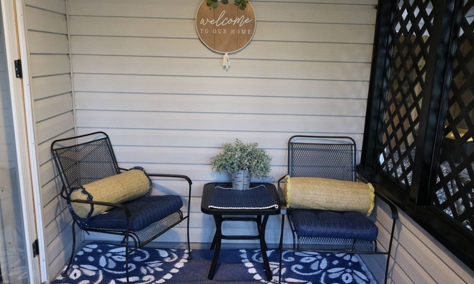 Oak Hill Casa | Monthly +Charming 2-bedroom/1-bath house on Westside Jax/OP