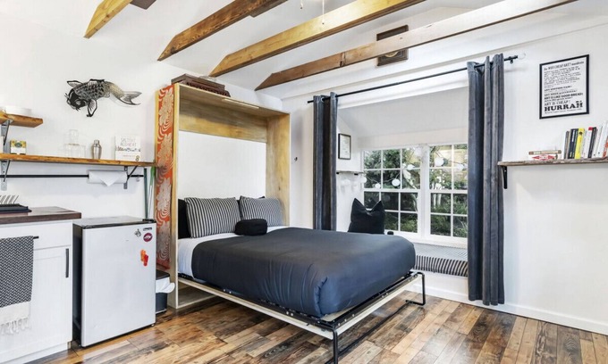 Woodstock Cabaña | The Artist's Garden - Tiny Studio Cottage