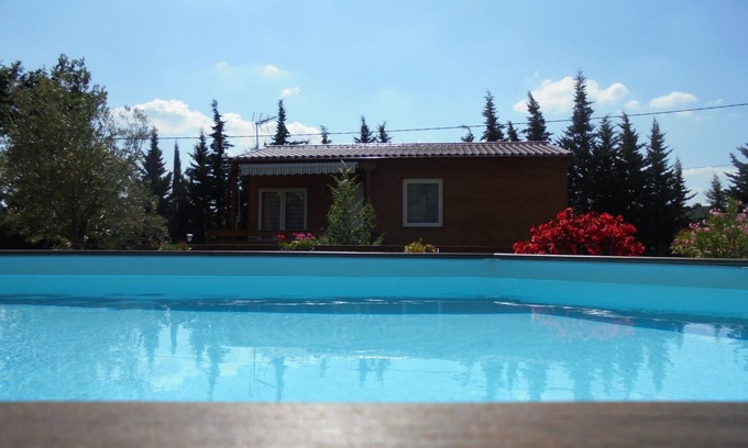 Montolieu Chalet De Esquí | Alquiler Montolieu 4 personas con piscina