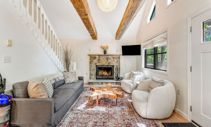 Locust Lake Village Cabina | Welcome to your home away from home, nestled in the serene woods of the Poconos