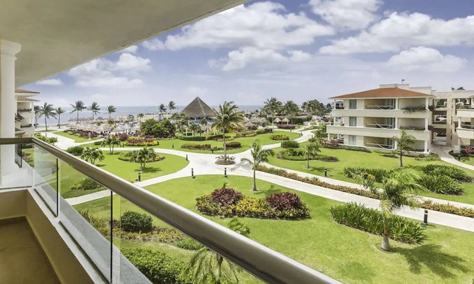 Cancun Complejo | Moon Palace Sunrise/Nizuc Diamond All-Inclusive!
