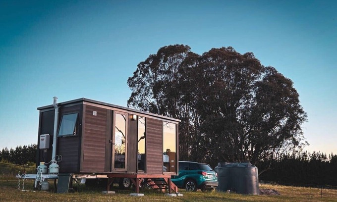 Limerick Casa | Moon Shadow by Tiny Away