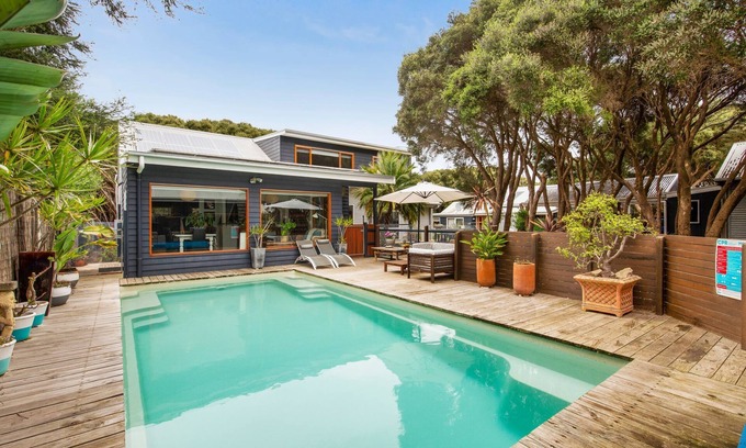 Barwon Heads Casa | Moonah coastal retreat with heated swimming pool