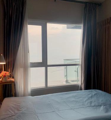 Si Racha Apartamento | Moondust room