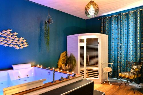 Poincare - Foch - Anatole France - Croix de Bourgogne Apartamento | MoonLOVE, SPA/Sauna et Jacuzzi privés, charme et détente.