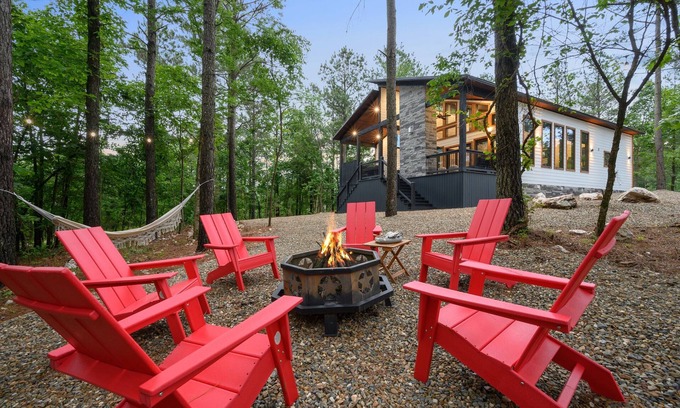 Broken Bow Cabina | Moonstone Ridge - Centrally Located Cabin for 6