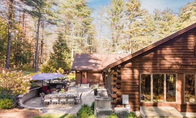 North Egremont Cabina | Moose Lodge by AvantStay | Luxe Berkshires Escape