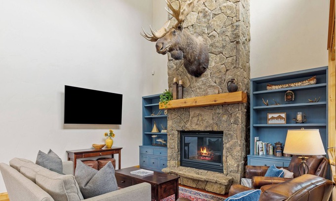 Big Sky Condominio | Moosehead Lodge | Big Sky Town Center