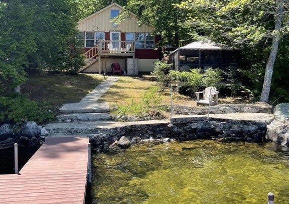 Sebago Casa | MOOSEY ON INN LIMIT 8 cottage