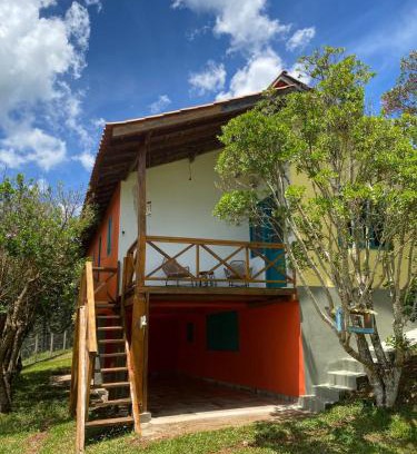 Paraisopolis Casa | Morada na Serra chalé com hidromassagem, deck, churrasqueira