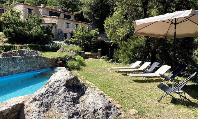 L'Albiol Otro | Mas Nou, casa rural, piscina y vistas espectaculares.