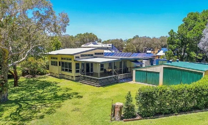 Brisbane Waterfront Casa | Moreton Escape - Kooringal, Moreton Island