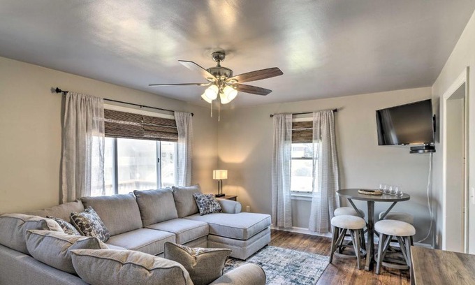 Morgantown Casa | Morgantown Home with Patio Near WVU Football!