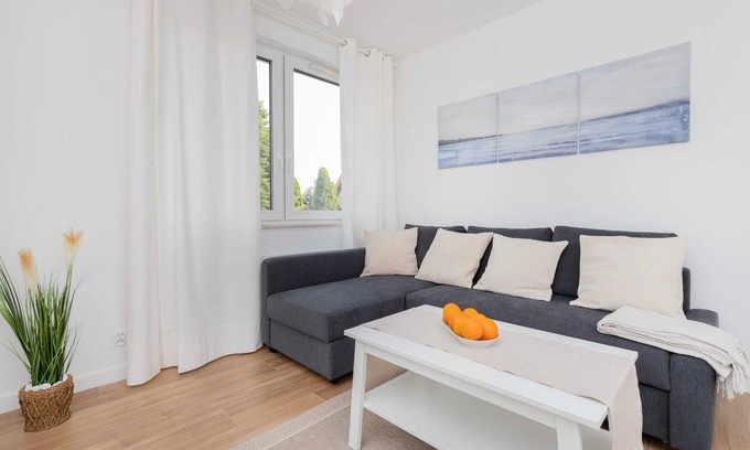 Puck Apartamento | Morska Bryza 28 | Stylish Apartment | Desk | Parking