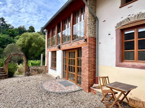 Maring-Noviand Casa | Mosel Winzerhaus an der Lieser - Sonnenterrasse, Weinberge & Nähe Bernkastel-Kues