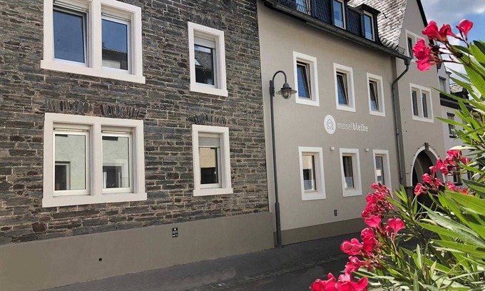 Historic Downtown Casa | Moselbleibe Holiday cottage 1903