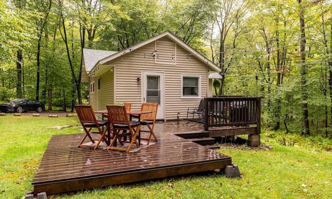 Greentown Cabina | Moss Hollow Cabin in Poconos