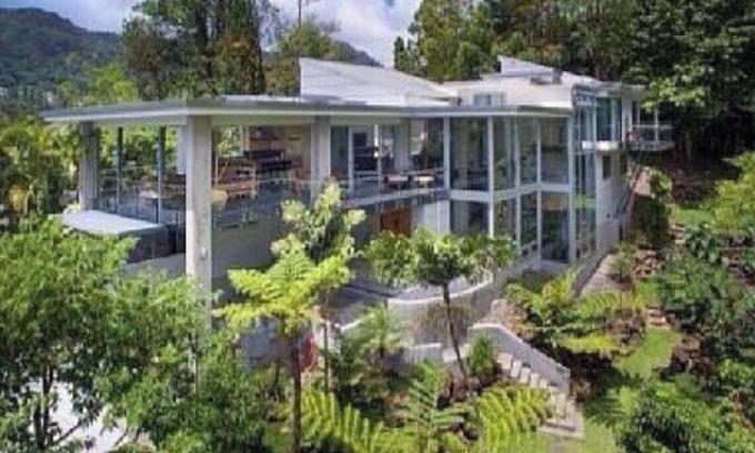 Nuuanu - Punchbowl Casa | Contemporary Estate in the heart of Honolulu Luxury Living