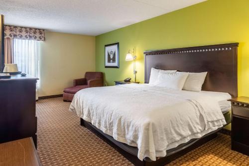 Conway Hotel | Motel 6-Conway, AR