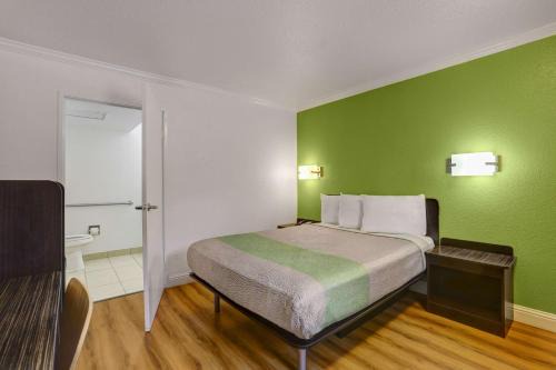 King City Hotel | Motel 6-King City, CA